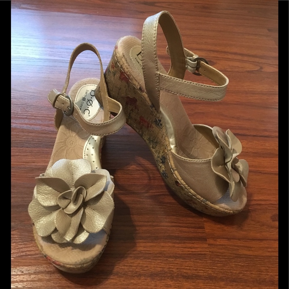 B.o.c. Born Floral Wedge So Comfy!!!